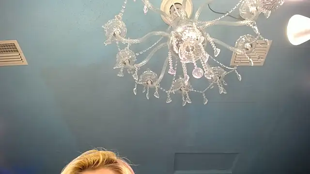 ADRIANNA FOX online show from 01-31-25, 01:01