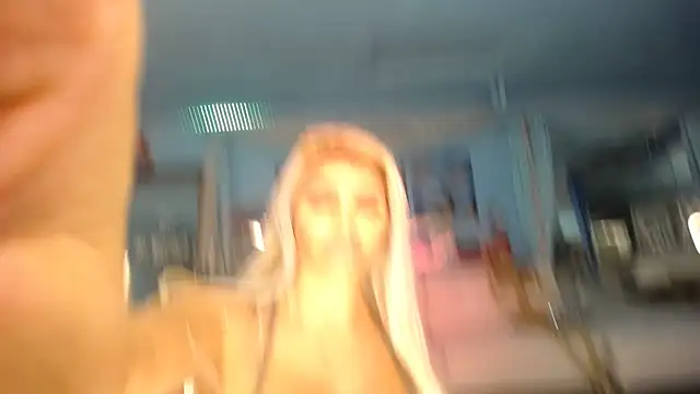 ADRIANNA FOX online show from 02-03-25, 08:24