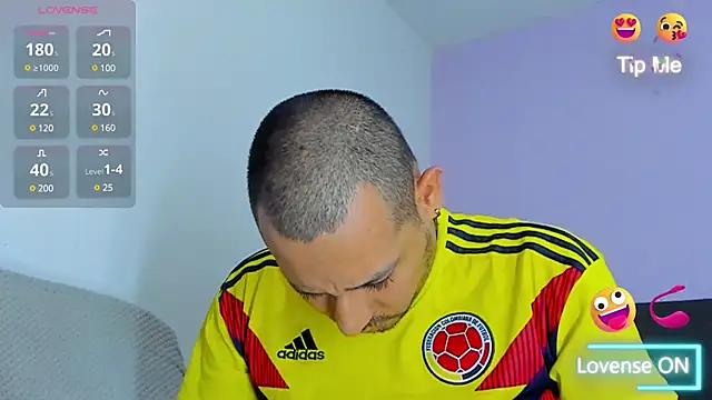 jhonyalzate2 online show from 12-09-24, 01:18