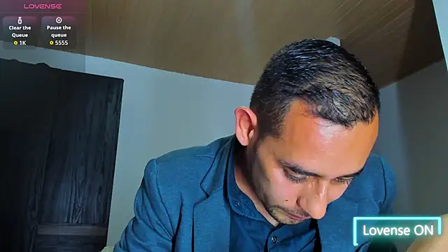 jhonyalzate2 online show from 10-29-25, 02:25