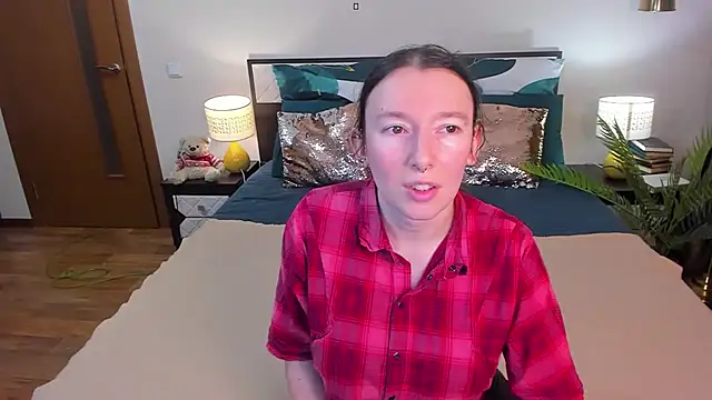 Snapshot of CatherineWalls chatting on 02-20-26, 06:26 CatherineWalls online show from 02-20-26, 06:26