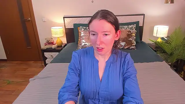 Snapshot of CatherineWalls chatting on 03-28-26, 02:22 CatherineWalls online show from 03-28-26, 02:22