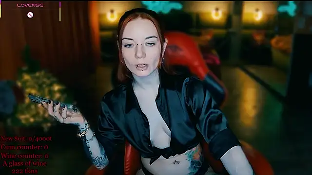 Snapshot of MaxPhoenixx chatting on 03-15-26, 08:04 MaxPhoenixx online show from 03-15-26, 08:04