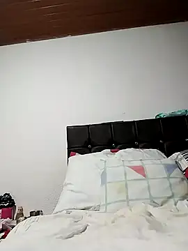 Vicky Rosse online show from 11-08-25, 07:12