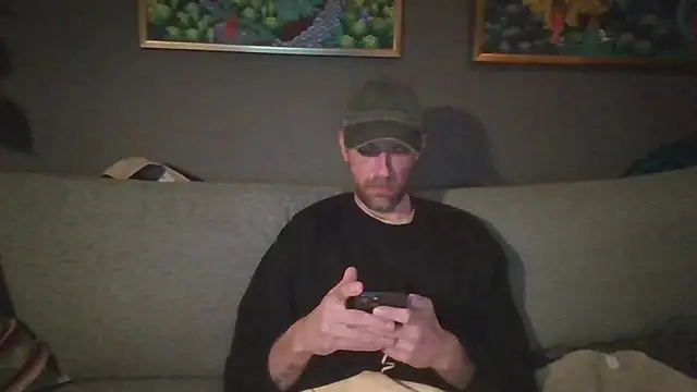 Snapshot of Stock-Holmes chatting on 10-12-25, 02:54 Stock-Holmes online show from 10-12-25, 02:54