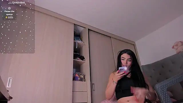 Snapshot of sussan_dream1 chatting on 03-21-26, 01:21 sussan dream1 online show from 03-21-26, 01:21