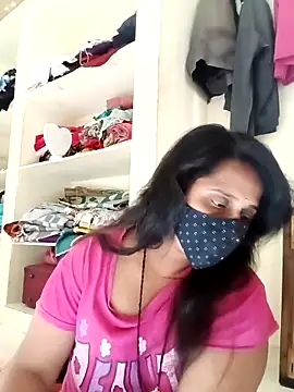 Snapshot of Indiantina chatting on 11-09-25, 07:28 Indiantina online show from 11-09-25, 07:28