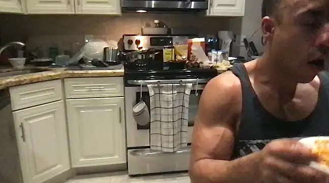 BigGuyMuscle online show from 02-26-25, 12:49