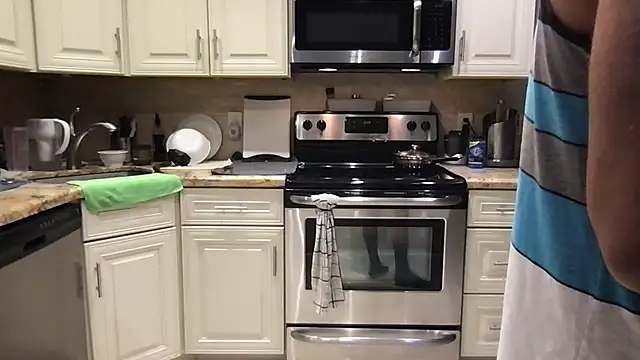 BigGuyMuscle online show from 11-05-25, 09:48