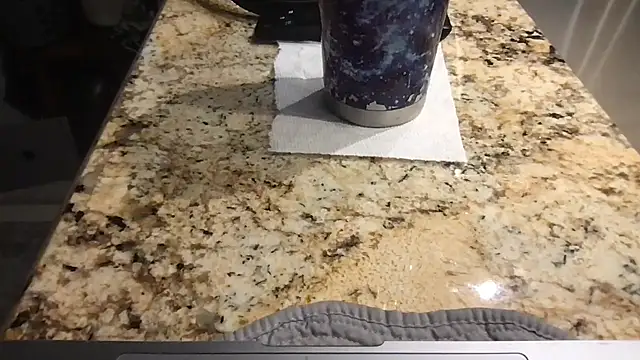 BigGuyMuscle online show from 11-30-25, 12:36