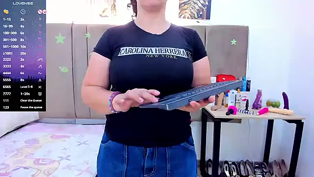 Snapshot of Zaly_mature chatting on 01-09-25, 01:39 Zaly mature online show from 01-09-25, 01:39