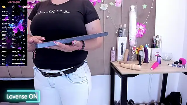 Snapshot of Zaly_mature chatting on 09-13-25, 02:00 Zaly mature online show from 09-13-25, 02:00