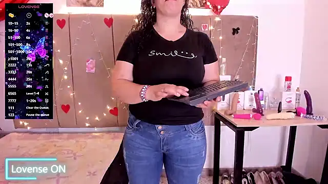 Snapshot of Zaly_mature chatting on 10-31-25, 01:17 Zaly mature online show from 10-31-25, 01:17