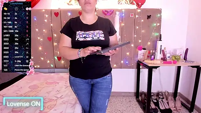 Zaly mature online show from 11-28-25, 09:17