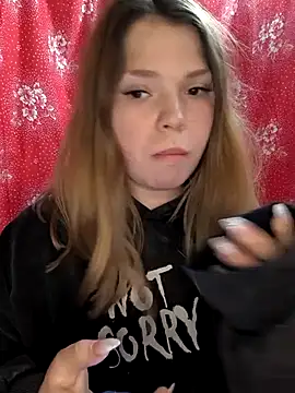 Zuli Kiska online show from 12-20-25, 09:11