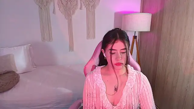 Snapshot of iriswest_ chatting on 12-03-25, 11:36 iriswest online show from 12-03-25, 11:36