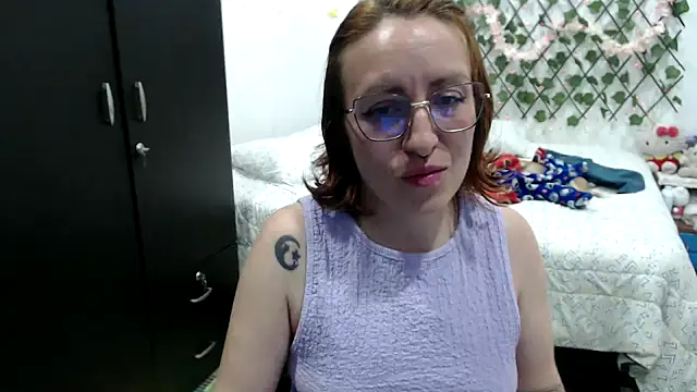 kittykalor09 online show from 02-07-26, 03:21