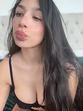 LoveLillyy online show from 01-22-25, 09:21