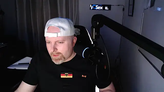 DerPornoPete online show from 02-12-25, 11:41