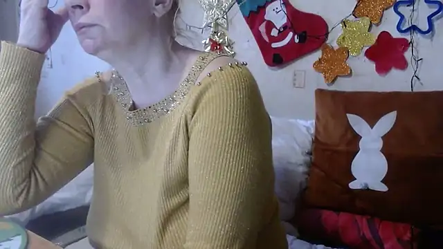 Snapshot of QueenLana chatting on 01-21-25, 07:26 QueenLana online show from 01-21-25, 07:26