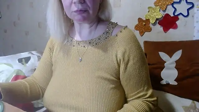Snapshot of QueenLana chatting on 02-23-25, 07:38 QueenLana online show from 02-23-25, 07:38