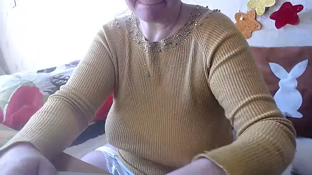Snapshot of QueenLana chatting on 02-27-25, 08:17 QueenLana online show from 02-27-25, 08:17
