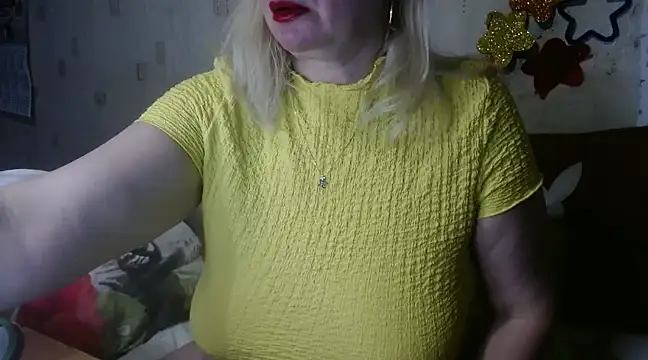 Snapshot of QueenLana chatting on 03-03-25, 03:53 QueenLana online show from 03-03-25, 03:53