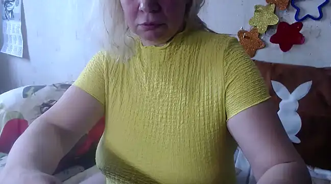 Snapshot of QueenLana chatting on 03-04-25, 08:57 QueenLana online show from 03-04-25, 08:57