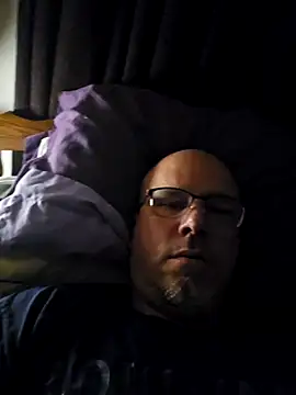 ke5eeo2 online show from 04-19-26, 02:11