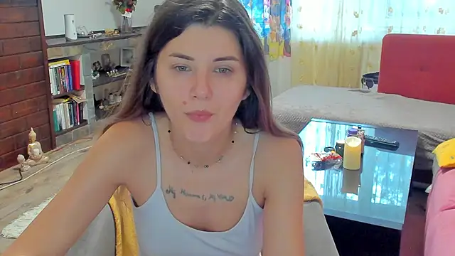 Snapshot of marie_marie03 chatting on 02-10-26, 06:39 marie marie03 online show from 02-10-26, 06:39