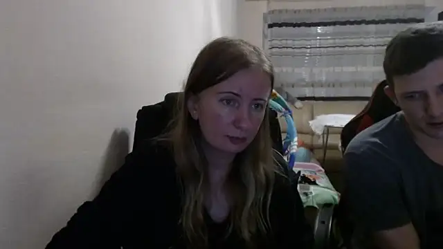 PeterAndJen online show from 09-18-25, 06:32