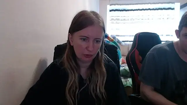 PeterAndJen online show from 09-20-25, 06:58