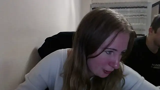 PeterAndJen online show from 10-04-25, 06:50