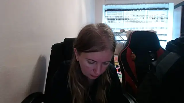 PeterAndJen online show from 10-14-25, 06:47