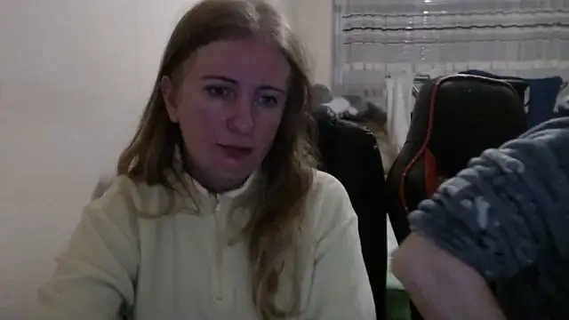 PeterAndJen online show from 11-07-25, 07:47