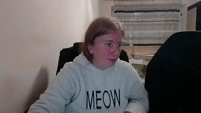 Snapshot of PeterAndJen chatting on 02-10-26, 08:24 PeterAndJen online show from 02-10-26, 08:24