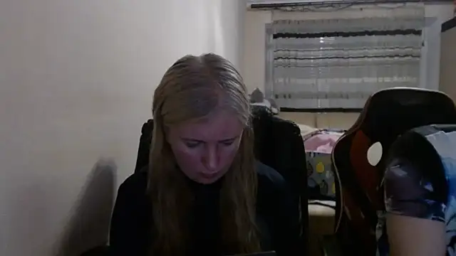 PeterAndJen online show from 06-02-26, 06:32