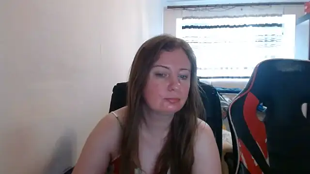 Snapshot of PeterAndJen chatting on 07-03-26, 05:36 PeterAndJen online show from 07-03-26, 05:36