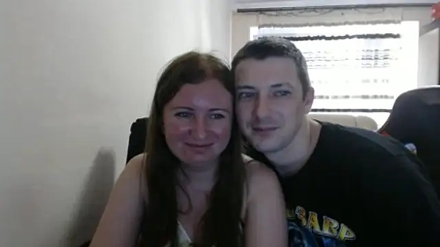 Snapshot of PeterAndJen chatting on 07-04-26, 05:52 PeterAndJen online show from 07-04-26, 05:52