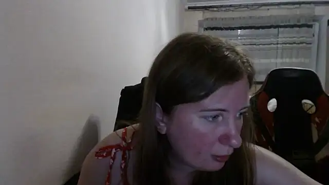 Snapshot of PeterAndJen chatting on 07-09-26, 08:13 PeterAndJen online show from 07-09-26, 08:13