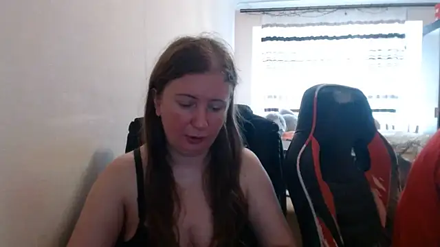 Snapshot of PeterAndJen chatting on 07-20-26, 06:49 PeterAndJen online show from 07-20-26, 06:49