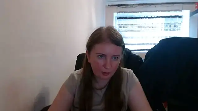 Snapshot of PeterAndJen chatting on 07-24-26, 05:55 PeterAndJen online show from 07-24-26, 05:55