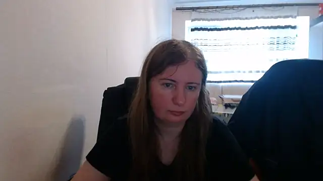 Snapshot of PeterAndJen chatting on 07-27-26, 06:20 PeterAndJen online show from 07-27-26, 06:20
