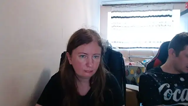 Snapshot of PeterAndJen chatting on 07-28-26, 11:28 PeterAndJen online show from 07-28-26, 11:28