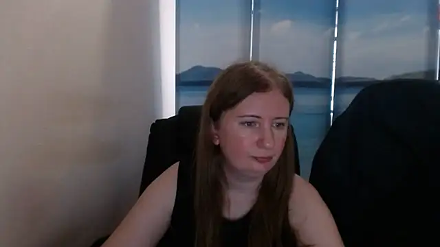 Snapshot of PeterAndJen chatting on 07-29-26, 05:11 PeterAndJen online show from 07-29-26, 05:11