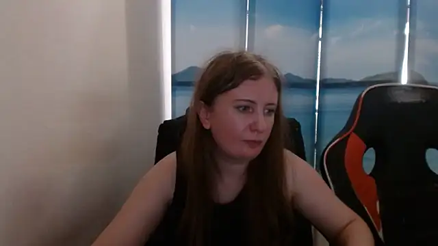 Snapshot of PeterAndJen chatting on 07-30-26, 05:23 PeterAndJen online show from 07-30-26, 05:23