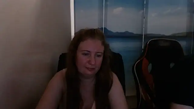 Snapshot of PeterAndJen chatting on 08-07-26, 06:10 PeterAndJen online show from 08-07-26, 06:10