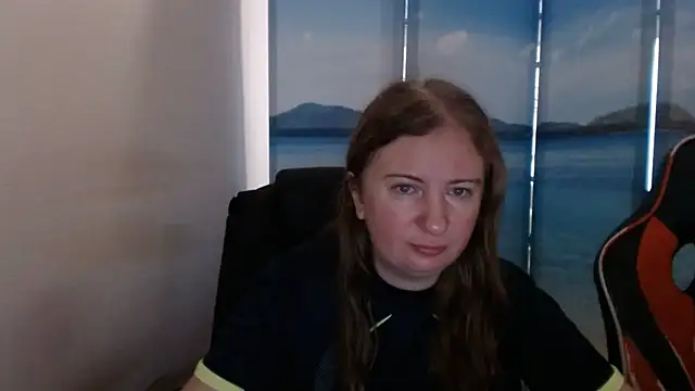 Snapshot of PeterAndJen chatting on 08-09-26, 05:12 PeterAndJen online show from 08-09-26, 05:12