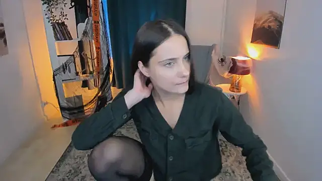 Snapshot of Orfeya chatting on 10-21-25, 04:41 Orfeya online show from 10-21-25, 04:41