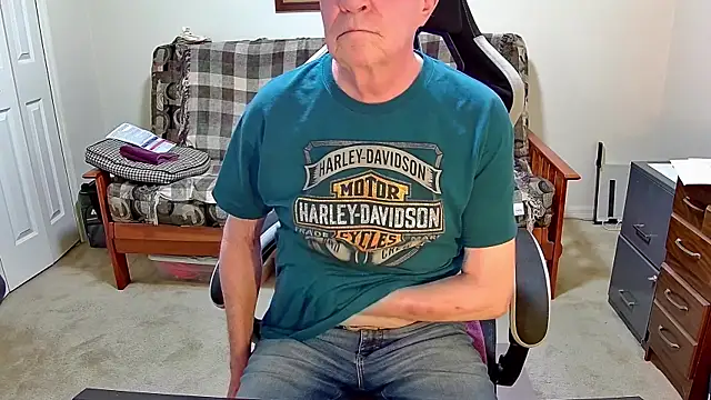 Snapshot of jimmy_d47 chatting on 05-30-26, 04:15 jimmy d47 online show from 05-30-26, 04:15